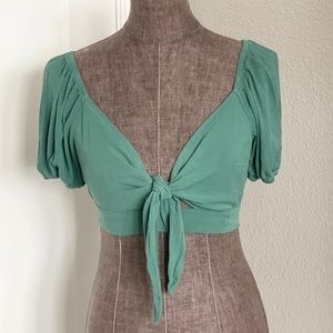 🖤 Wild Fable Puff Sleeve Tie Front Smocked Back Crop Top S